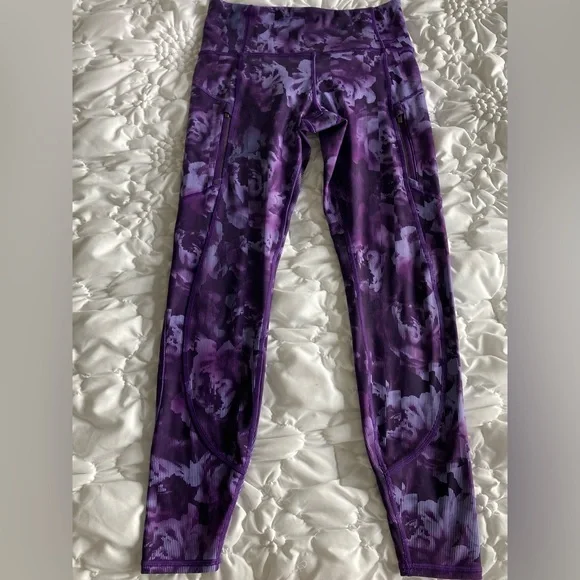 Athleta Women's Purple Pattern Leggings - Picture 4 of 9